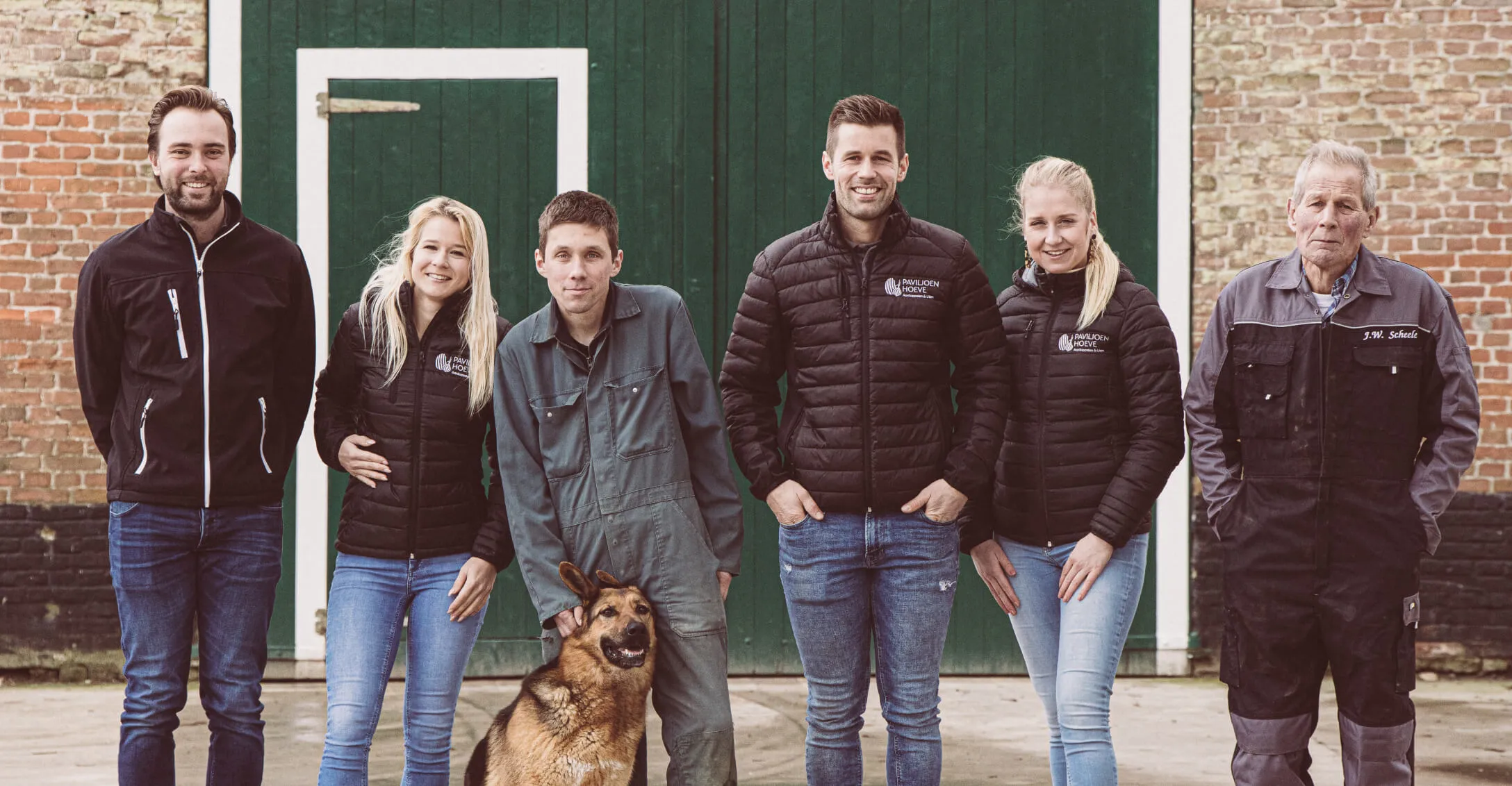 Groepsfoto van de teamleden werkzaam bij de paviljoenhoeve